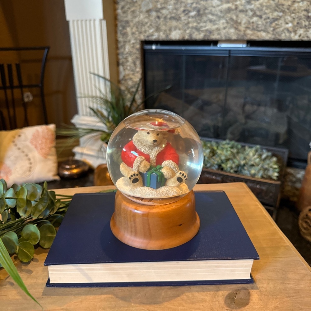 Vintage Eddie Bauer Snow Globe Santa